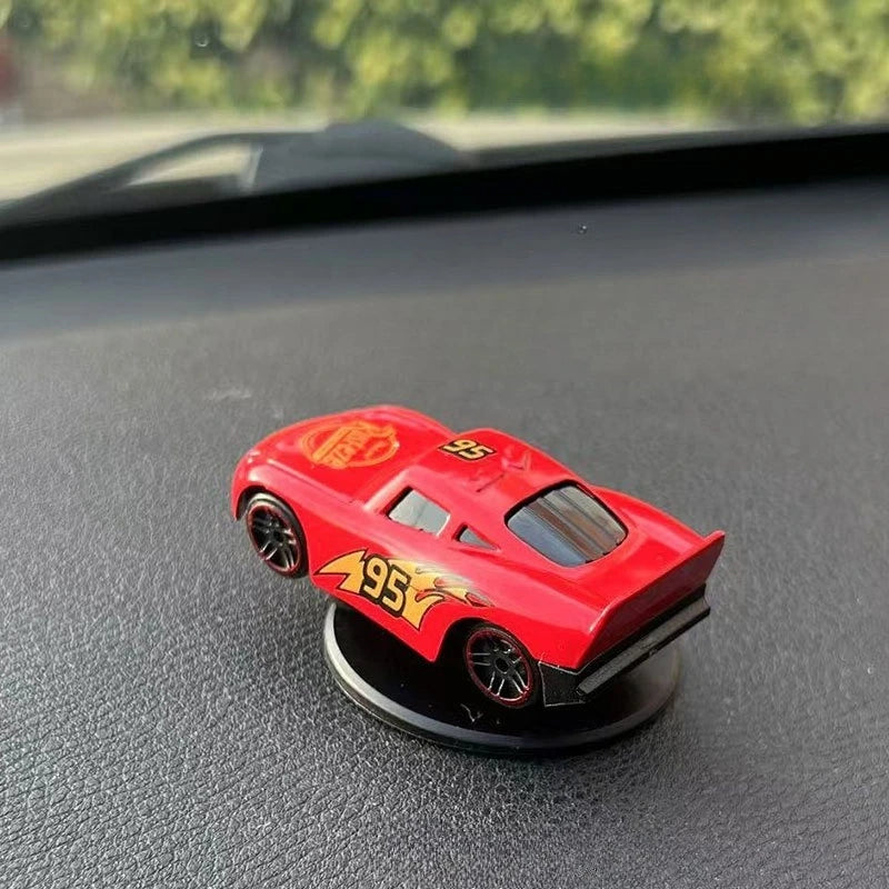 Lightning McQueen Drift Rotation Decor