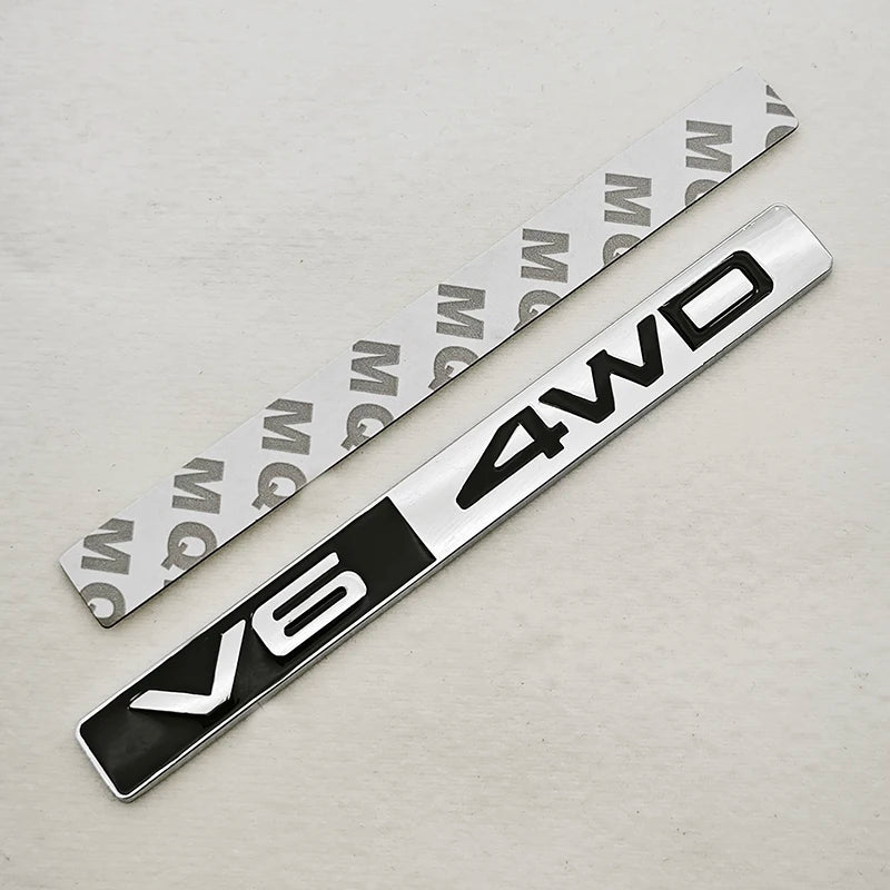 Emblema do porta-malas traseiro com logotipo V6 4WD