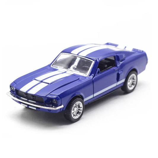 Ford Mustang Classic 1:32 Die-Cast Model Car