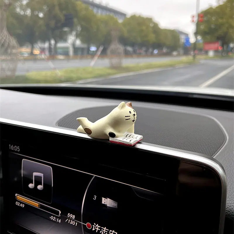 Car Dashboard Resin Cat