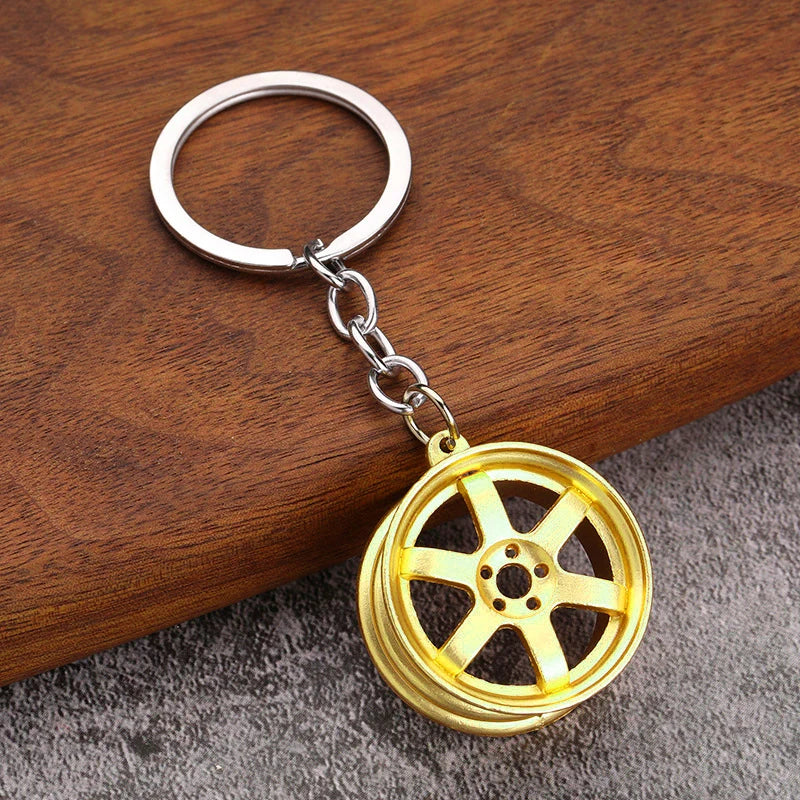 Chaveiro de peças de carros