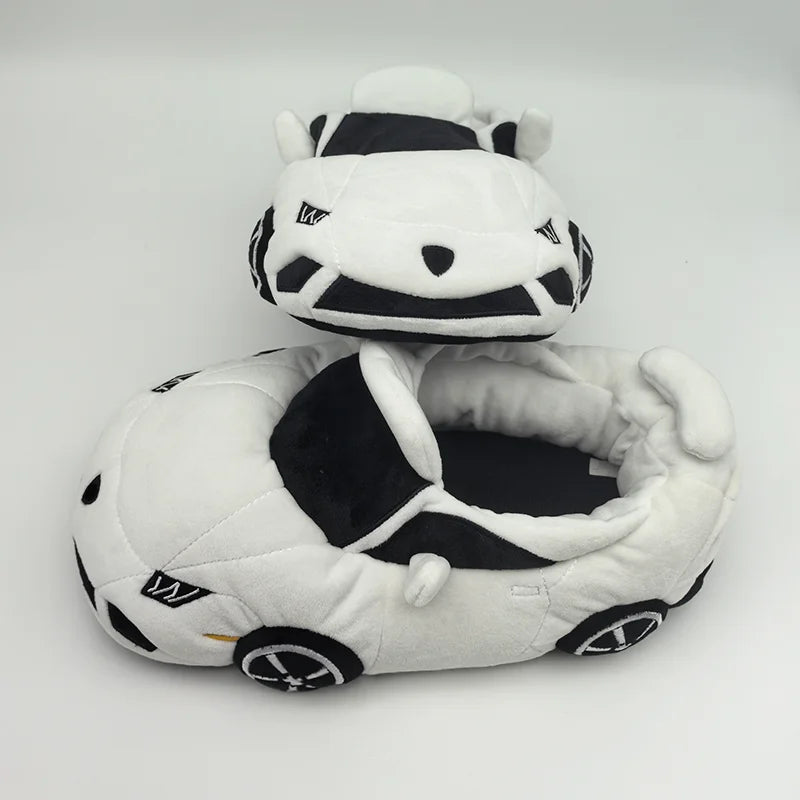 Pantoufles en peluche en forme de voiture de luxe 