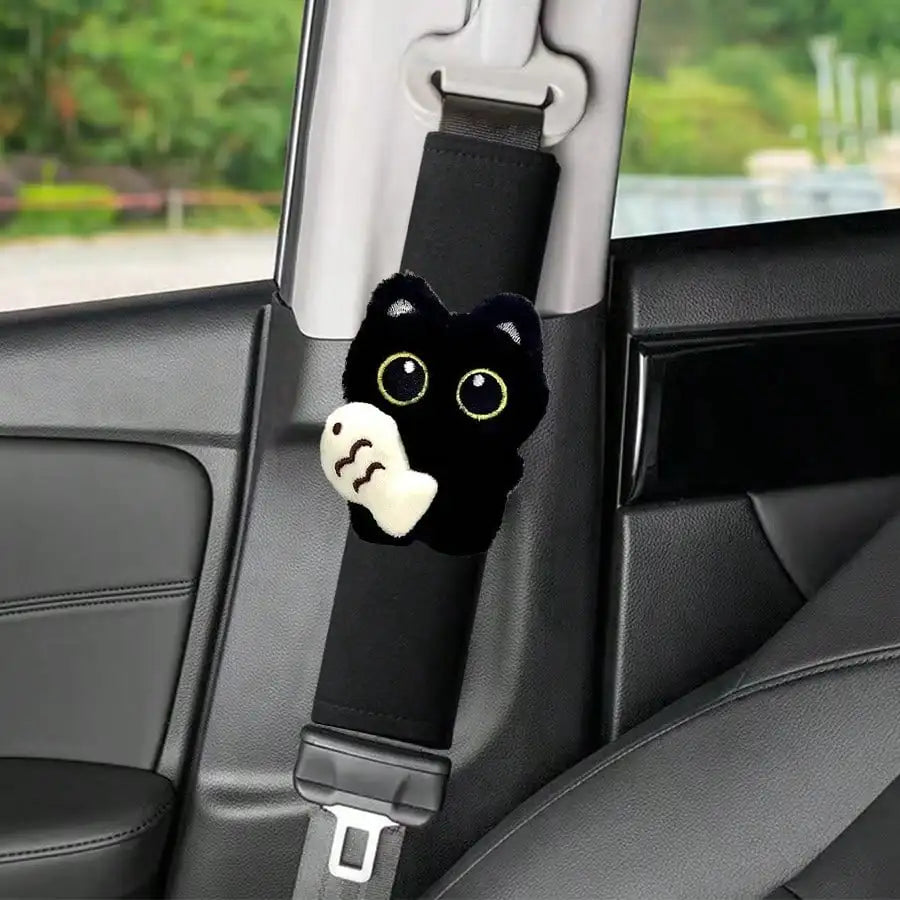 Sicherheitsgurtbezug mit schwarzer Katze
