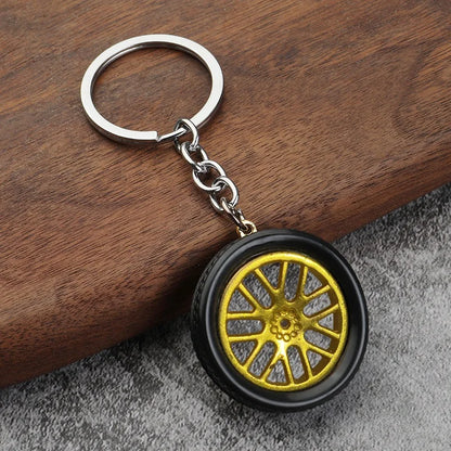 Chaveiro de peças de carros