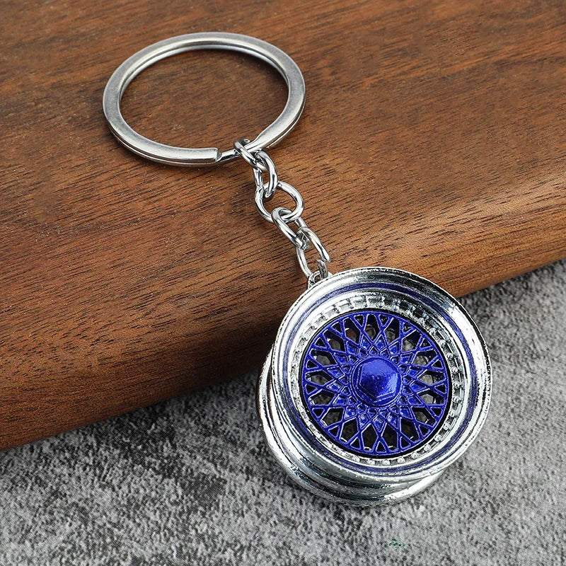 Chaveiro de peças de carros