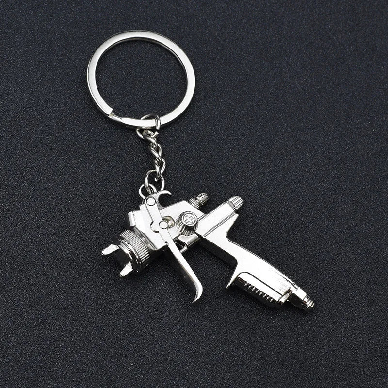 Chaveiro de peças de carros