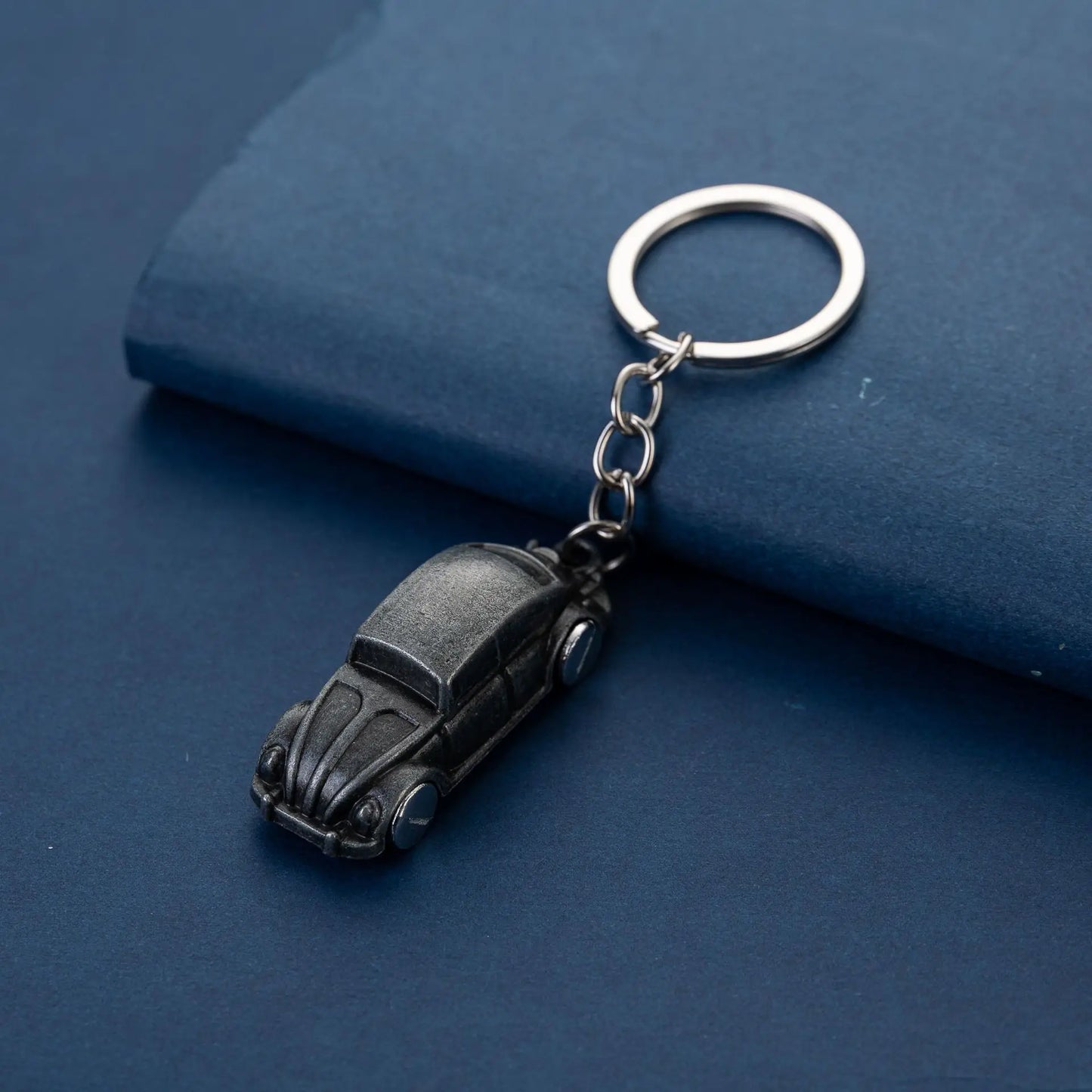 Porte-clés en métal de voitures classiques