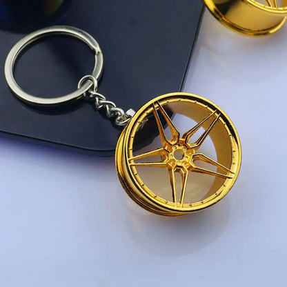 Chaveiro de peças de carros