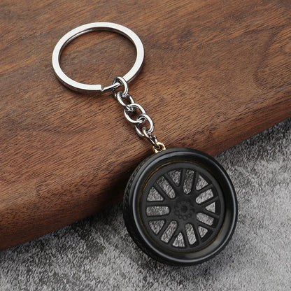 Chaveiro de peças de carros