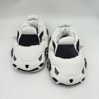 Pantoufles en peluche en forme de voiture de luxe 
