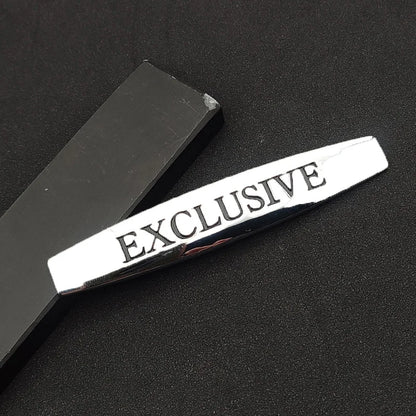 Voiture insigne exclusive en métal 3D