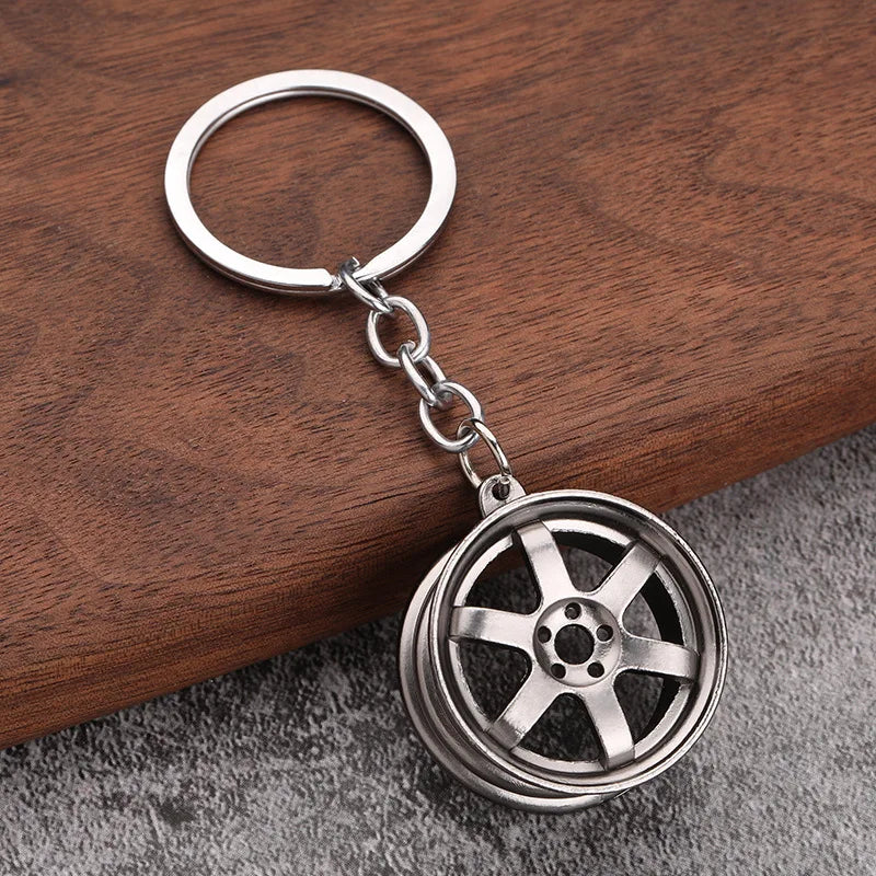 Chaveiro de peças de carros