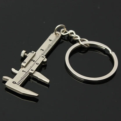 Chaveiro de peças de carros