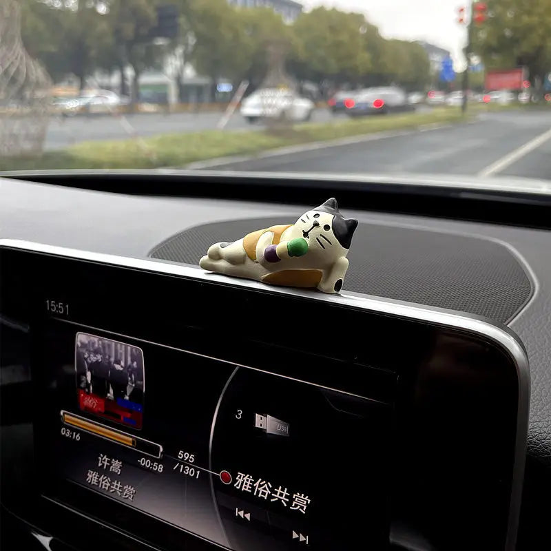 Car Dashboard Resin Cat