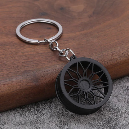 Chaveiro de peças de carros
