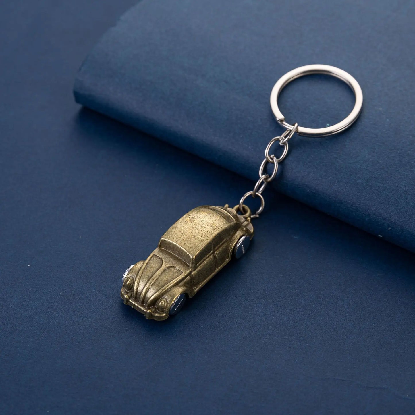 Porte-clés en métal de voitures classiques